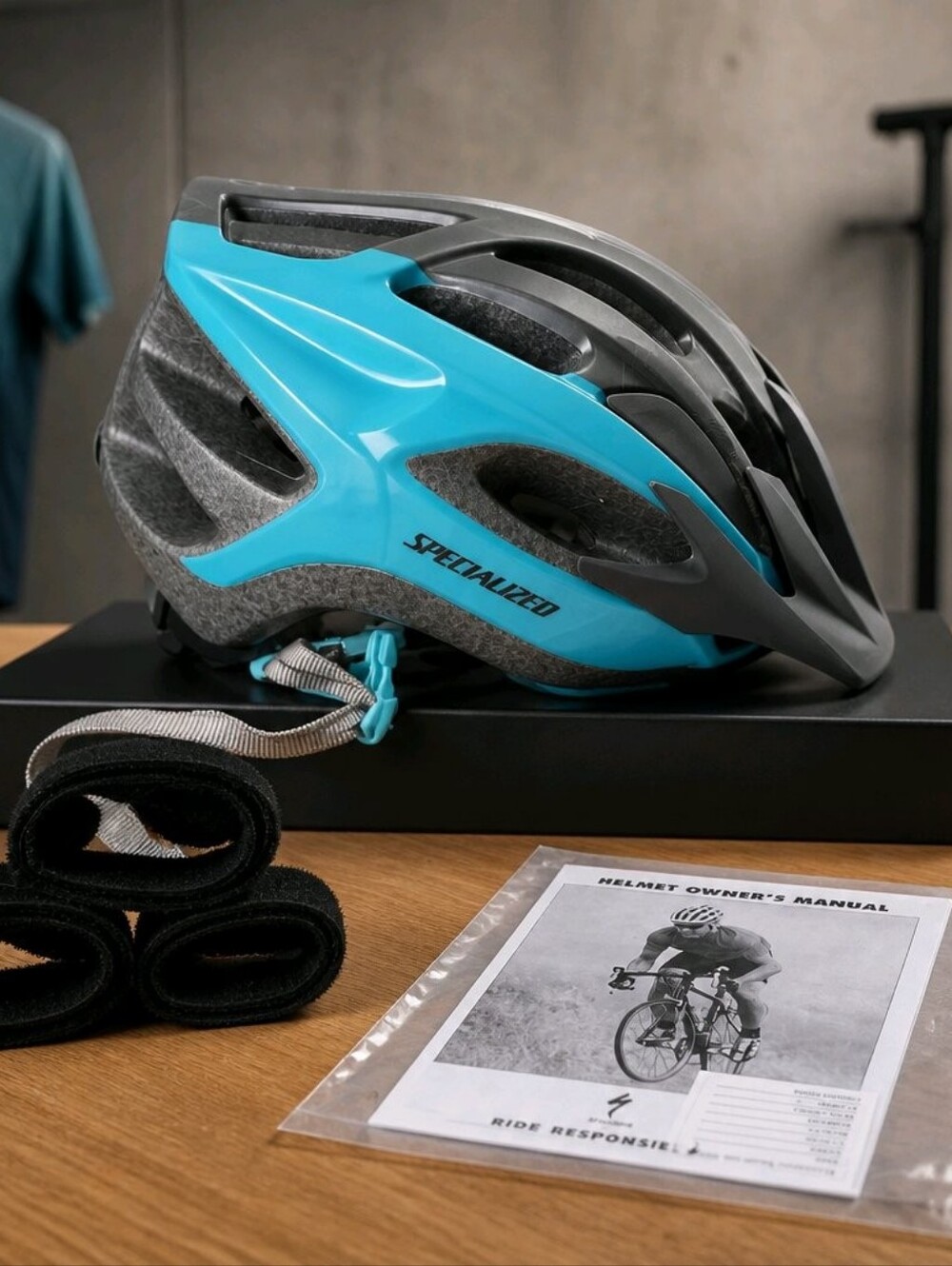 Specialized Women's Cycling Helmet in Teal and Gray